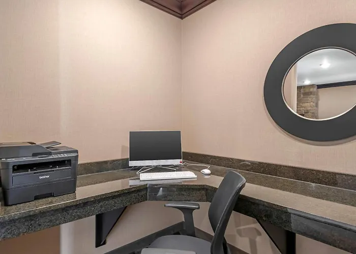 Comfort Inn & Suites Morgan - South Ogden